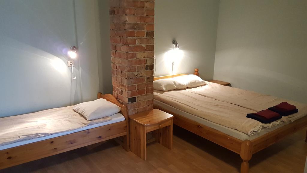 Konse Motel And Caravan Camping Пярну